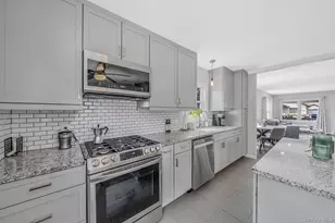 101 Highland Ave, Patchogue, NY 11772 - Photo 12