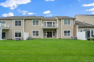 11 Halley Dr, Blue Point, NY 11772 - Photo 26