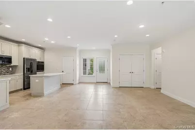 11 Halley Drive, Blue Point, NY 11772 - Photo 12