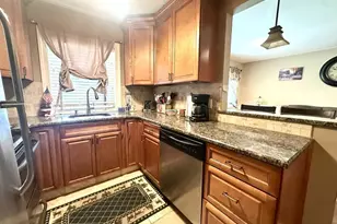 4 Rose St, Oceanside, NY 11572 - Photo 8