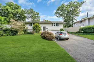 23 Redleaf Ln, Commack, NY 11725 - Photo 2