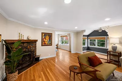 18 Walnut Avenue, Setauket, NY 11733 - Photo 4