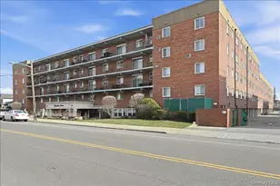 200 Atlantic Ave, Lynbrook, NY 11563 - Photo 4