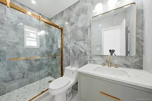 90-28 212th St, Queens Village, NY 11428 - Photo 30