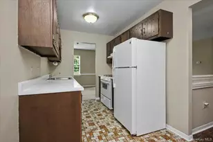 902 Commons Way, Fishkill, NY 12524 - Photo 28
