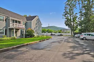 902 Commons Way, Fishkill, NY 12524 - Photo 10