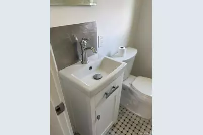 424 Sweezy Avenue, Riverhead, NY 11901 - Photo 10