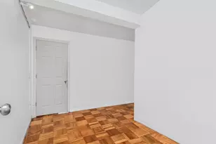1874 Pelham Pkwy S, Bronx, NY 10461 - Photo 18