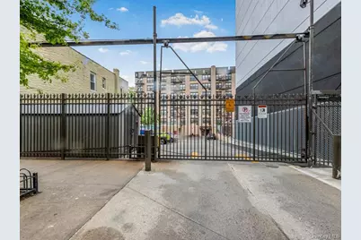 1874 Pelham Parkway S #2P, Bronx, NY 10461 - Photo 28