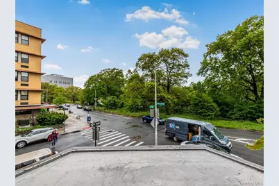 1874 Pelham Parkway S #2P, Bronx, NY 10461 - Photo 26