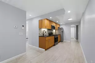 2110 Tomlinson Ave, Bronx, NY 10461 - Photo 30