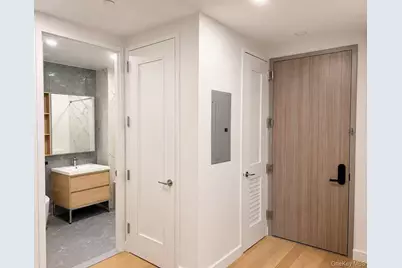 45-30 Pearson Street #15B, Long Island City, NY 11101 - Photo 4
