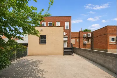 1432 Gun Hill Rd E, Bronx, NY 10469 - Photo 8