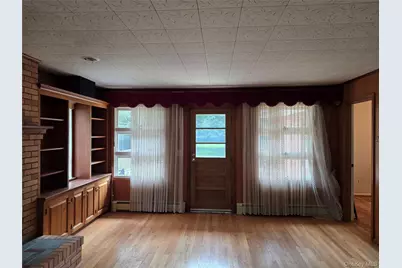 42 Sheridan Street, Huntington, NY 11743 - Photo 10