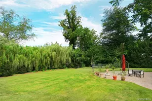 527 Manhasset Woods Rd, Manhasset, NY 11030 - Photo 34