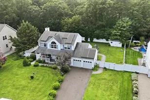 53 Howard Dr, Coram, NY 11727 - Photo 6