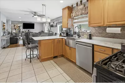 53 Howard Drive, Coram, NY 11727 - Photo 18