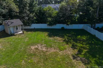 45 Dietz Avenue, Lake Grove, NY 11755 - Photo 46