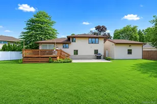 11 Verbena Ct, Hicksville, NY 11801 - Photo 38
