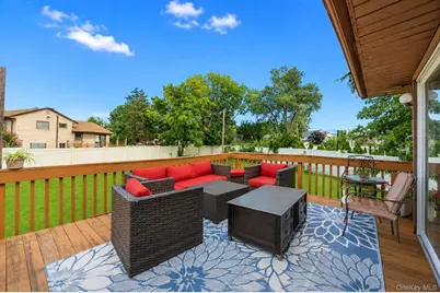11 Verbena Court, Hicksville, NY 11801 - Photo 36