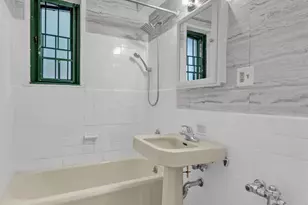 7 Metropolitan Oval, Bronx, NY 10462 - Photo 6