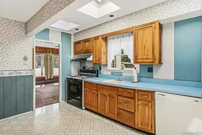 1860 Rockville Drive, Baldwin, NY 11510 - Photo 16