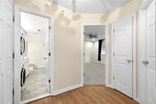 207 Lake Pointe Cir, Middle Island, NY 11953 - Photo 16