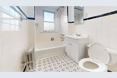96-29 72nd Road #2, Forest Hills, NY 11375 - Photo 16