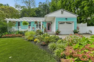28 Forest Dr, East Northport, NY 11731 - Photo 2