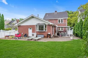153 Powerhouse Rd, Roslyn Heights, NY 11577 - Photo 22