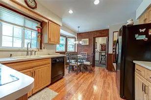 4 Huber Pl, Saint James, NY 11780 - Photo 8