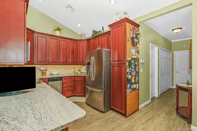 30 Sarah Court, Amityville, NY 11701 - Photo 22