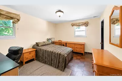 5 Cathy Lane, Great Neck, NY 11024 - Photo 22