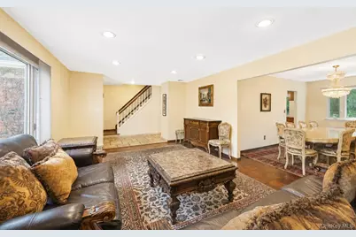 5 Cathy Lane, Great Neck, NY 11024 - Photo 4