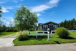 56 Cranberry Dr, Mastic Beach, NY 11951 - Photo 6