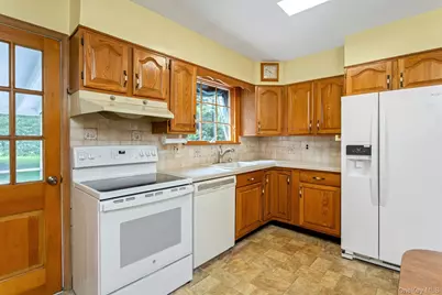 5 Spruce Pond Lane, Bedford, NY 10506 - Photo 8