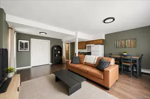 1581 Hollywood Ave, Bronx, NY 10461 - Photo 10