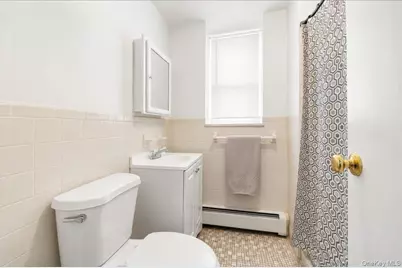 1581 Hollywood Avenue, Bronx, NY 10461 - Photo 18