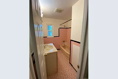 182 N Middletown Road, Pearl River, NY 10965 - Photo 2