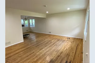 182 N Middletown Road, Pearl River, NY 10965 - Photo 8