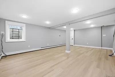 828 Bruce Drive, Wantagh, NY 11793 - Photo 22