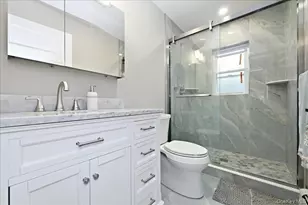 828 Bruce Dr, Wantagh, NY 11793 - Photo 12