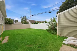 828 Bruce Dr, Wantagh, NY 11793 - Photo 24