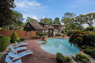 1 Jason Ct, Dix Hills, NY 11746 - Photo 14