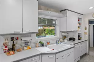 1 Jason Ct, Dix Hills, NY 11746 - Photo 50