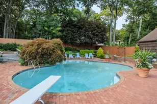 1 Jason Ct, Dix Hills, NY 11746 - Photo 16