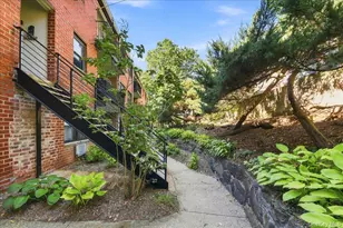 51 Fieldstone Dr, Hartsdale, NY 10530 - Photo 18