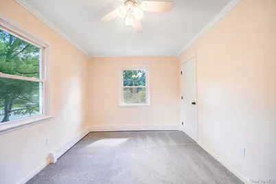 60 Sutton Park Road, Poughkeepsie, NY 12603 - Photo 16