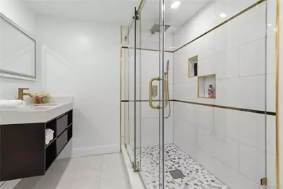 27-17 Ericsson Street, East Elmhurst, NY 11369 - Photo 42
