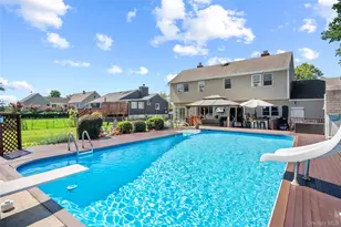 73 Maple Ave, Bay Shore, NY 11706 - Photo 34